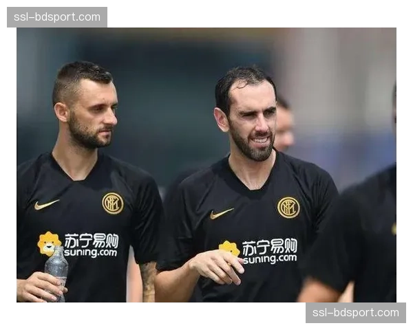 深度战术：三中卫体系在意甲的回潮，从亚特兰大到都灵的战术借鉴