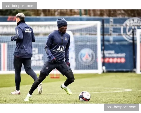 单场18次扑救!洛里昂门将姆沃戈创下本赛季法甲扑救纪录 单场18次扑救!洛里昂门将姆沃戈创下本赛季法甲扑救纪录